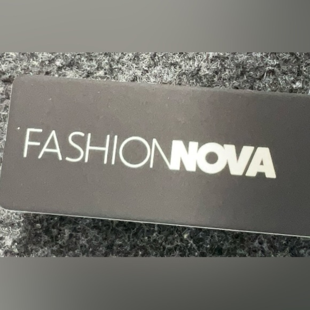 NWT Fashion Nova Women’s Cutout One Piece Swimsuit - Picture 4 of 4